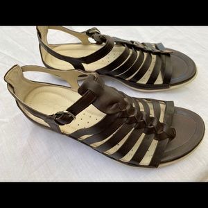 NIB ECCO Flash Flat Sandal (Coffee/Cafe) 39/ 8-8.5